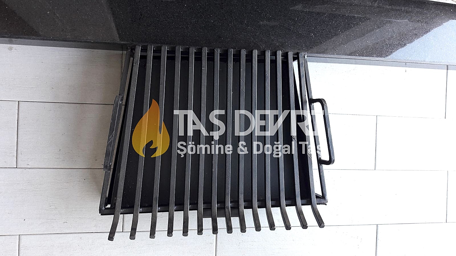 Siyah Şömine Izgarası